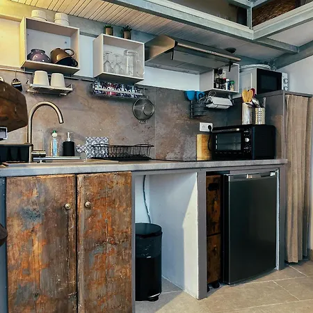 Casaluna, Centre Village, Joli Petit アパート *