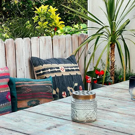 Casaluna, Centre Village, Joli Petit