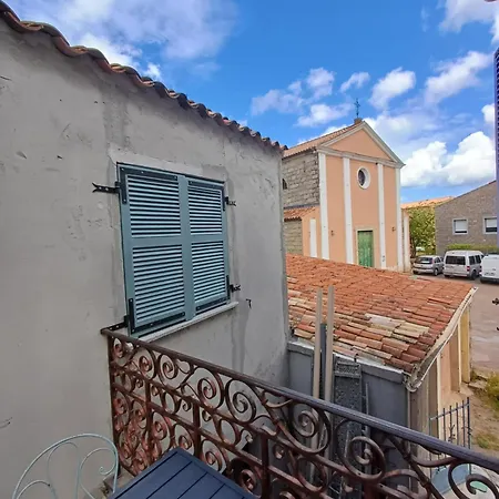 Apartment Casaluna, Centre Village, Joli Petit Sotta