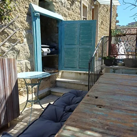 Apartment Casaluna, Centre Village, Joli Petit Sotta